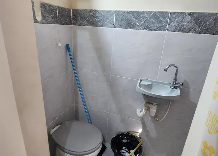 Suíte aconchegante e completa! Entrada independente em nova Iguaçu
